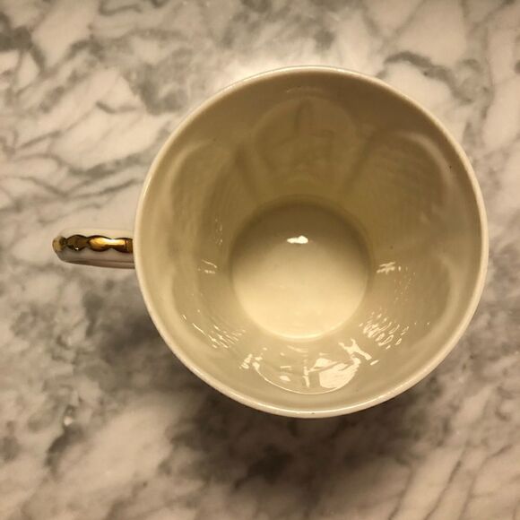 Vintage Beleek Ireland Visitor Center Mug - Picture 4 of 6